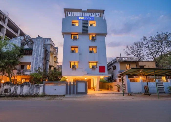 Via Osca InnAirport Hotel