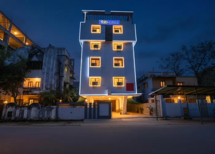 Via Osca InnAirport Hotel